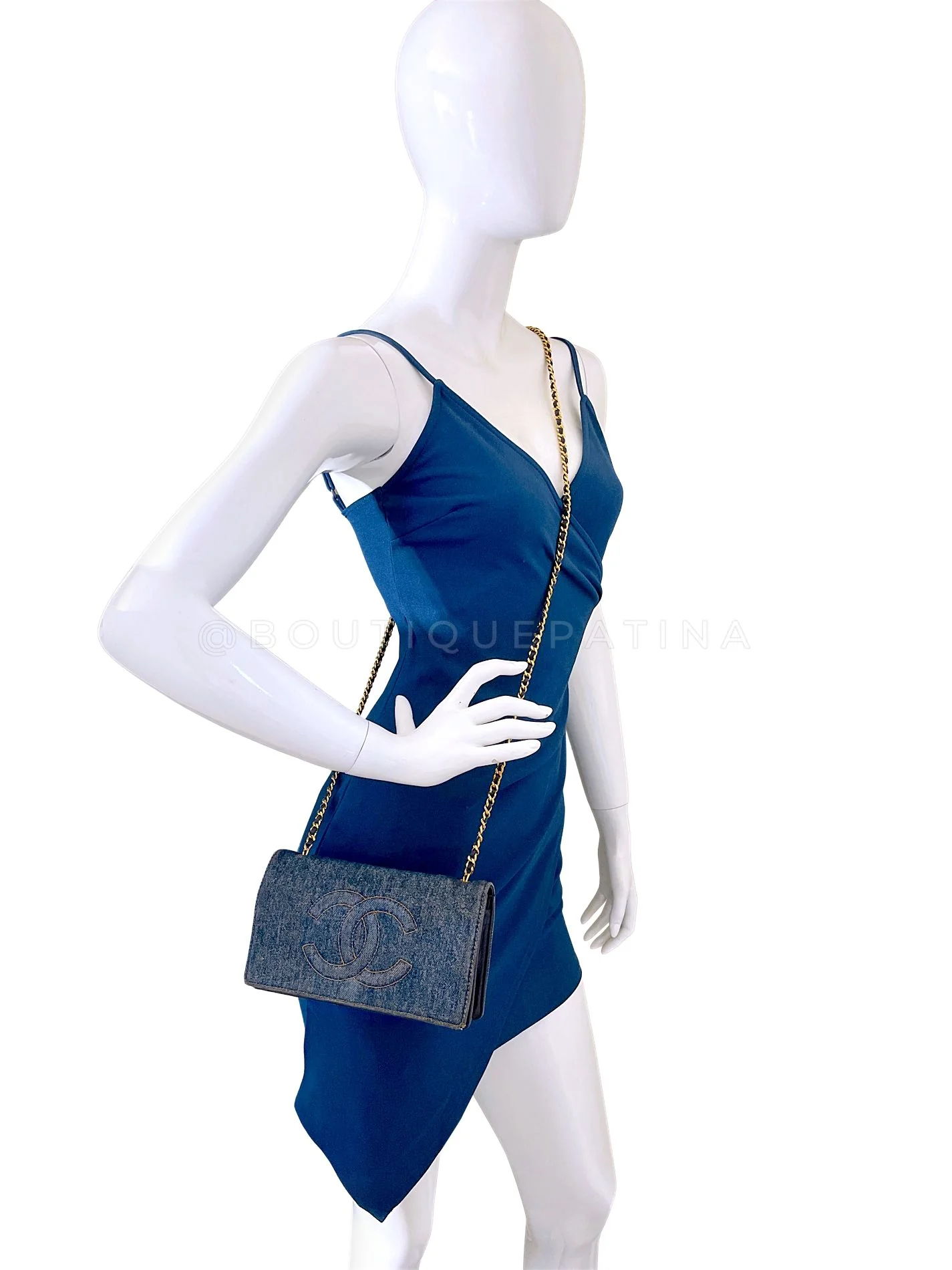Chanel 1997 Vintage Blue Denim Timeless WOC Flap Bag 24k GHW Q3G - Image 17