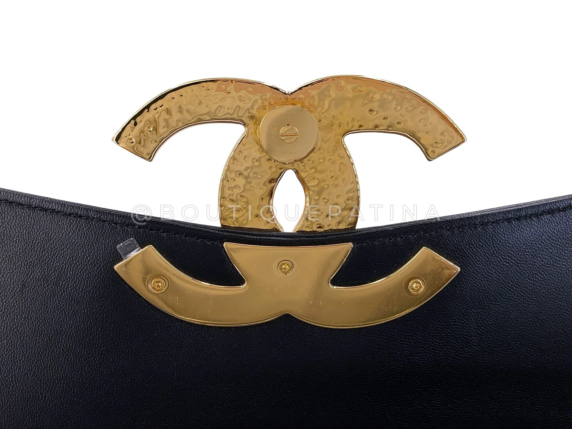 Chanel 19A Egypt Black Jumbo Clutch Bag Crocodile CC Paris-New York AVB - Image 10
