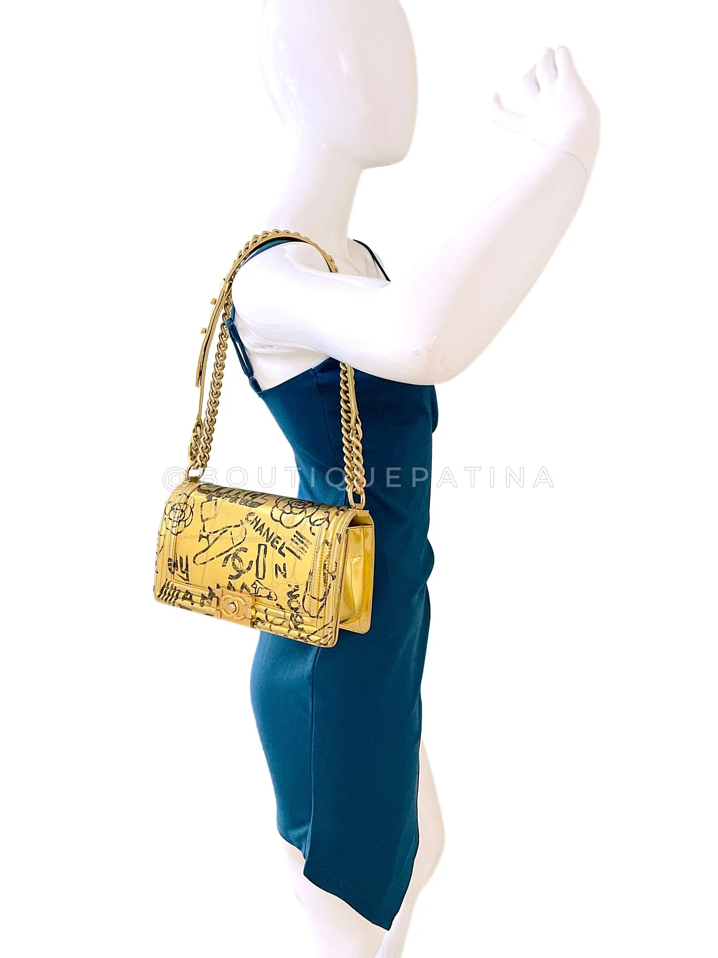 Chanel 19A Egypt Gold Crocodile Print Graffiti Boy Bag Medium GHW Paris-New York 8VU - Image 16