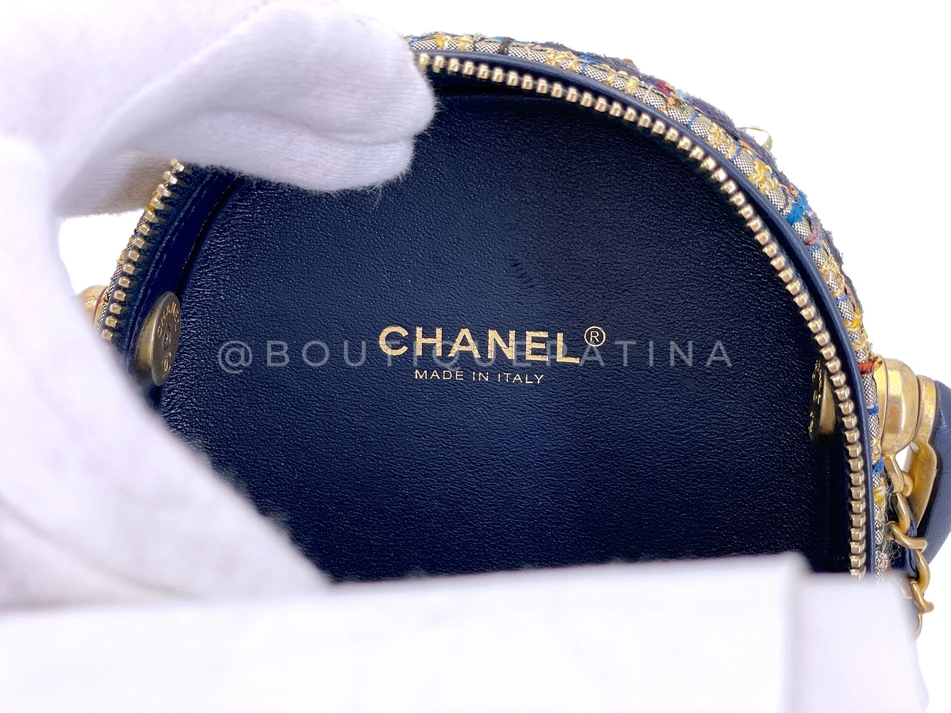 Chanel 19A Egypt Gold Spun Multicolor Tweed Evening Clutch on Chain Minaudière Bag Paris-New York 0G6 - Image 11