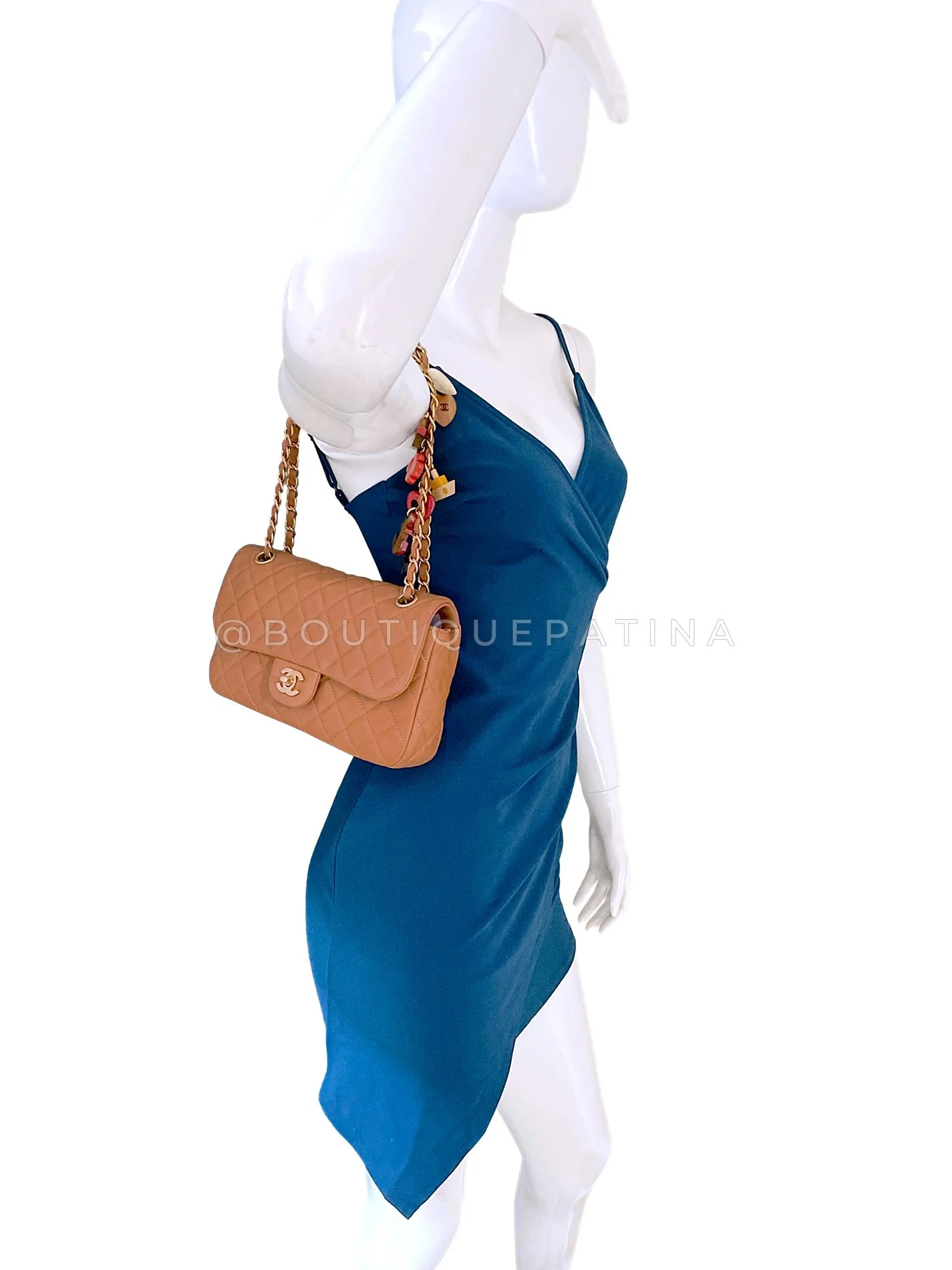 Chanel 2010 Beige Marine Charms Medium Flap Bag GHW VXH - Image 15