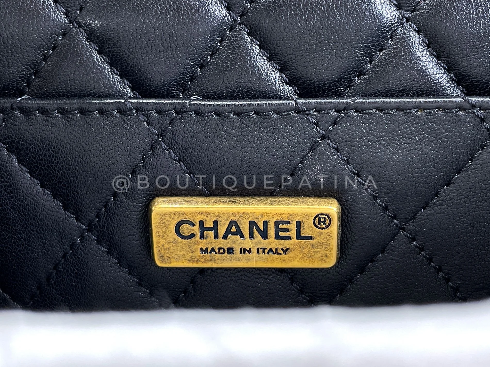 Chanel 2010 Paris-Shanghai Black Resin Plexiglass Clutch on Chain Bag 9OE - Image 12