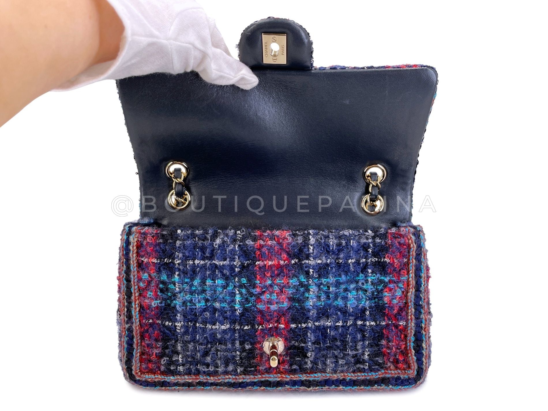 Chanel 2018 Tweed Medium Classic Double Flap Bag GHW YDW - Image 9