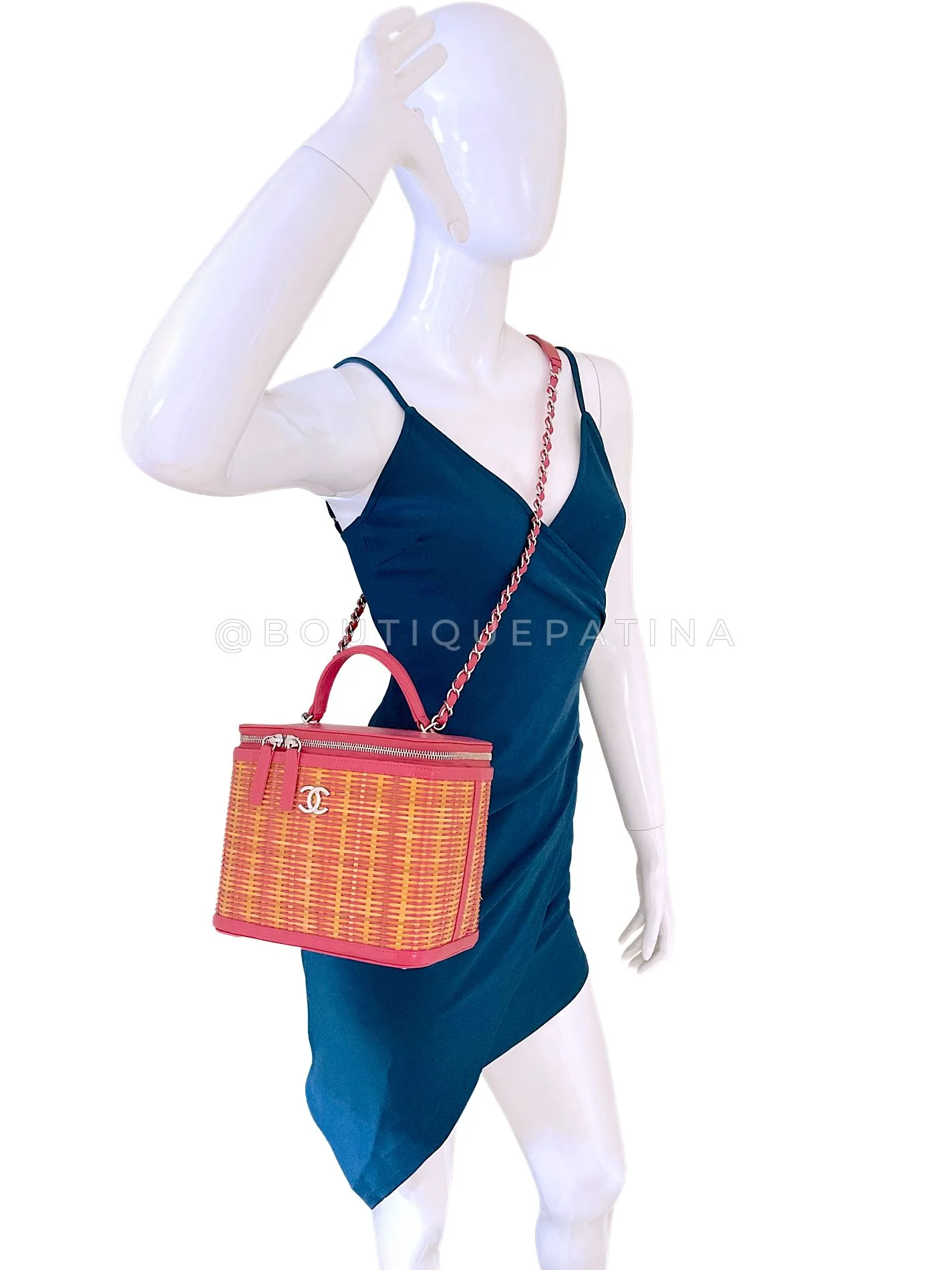 Chanel 2019 Large Rose Pink Wicker Rattan Basket Vanity Case Bag SHW 2SO - Image 16