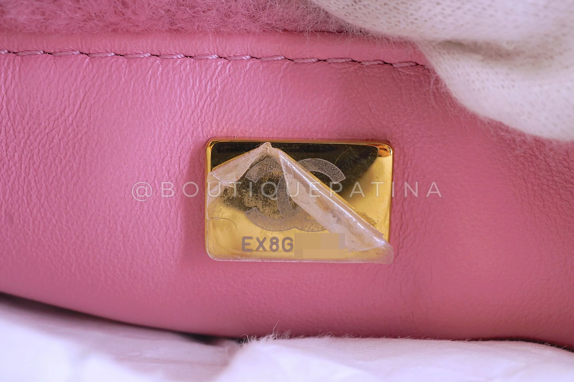 Chanel 2022 Pink Shearling Flap Crossbody Bag GHW 3U4 - Image 12