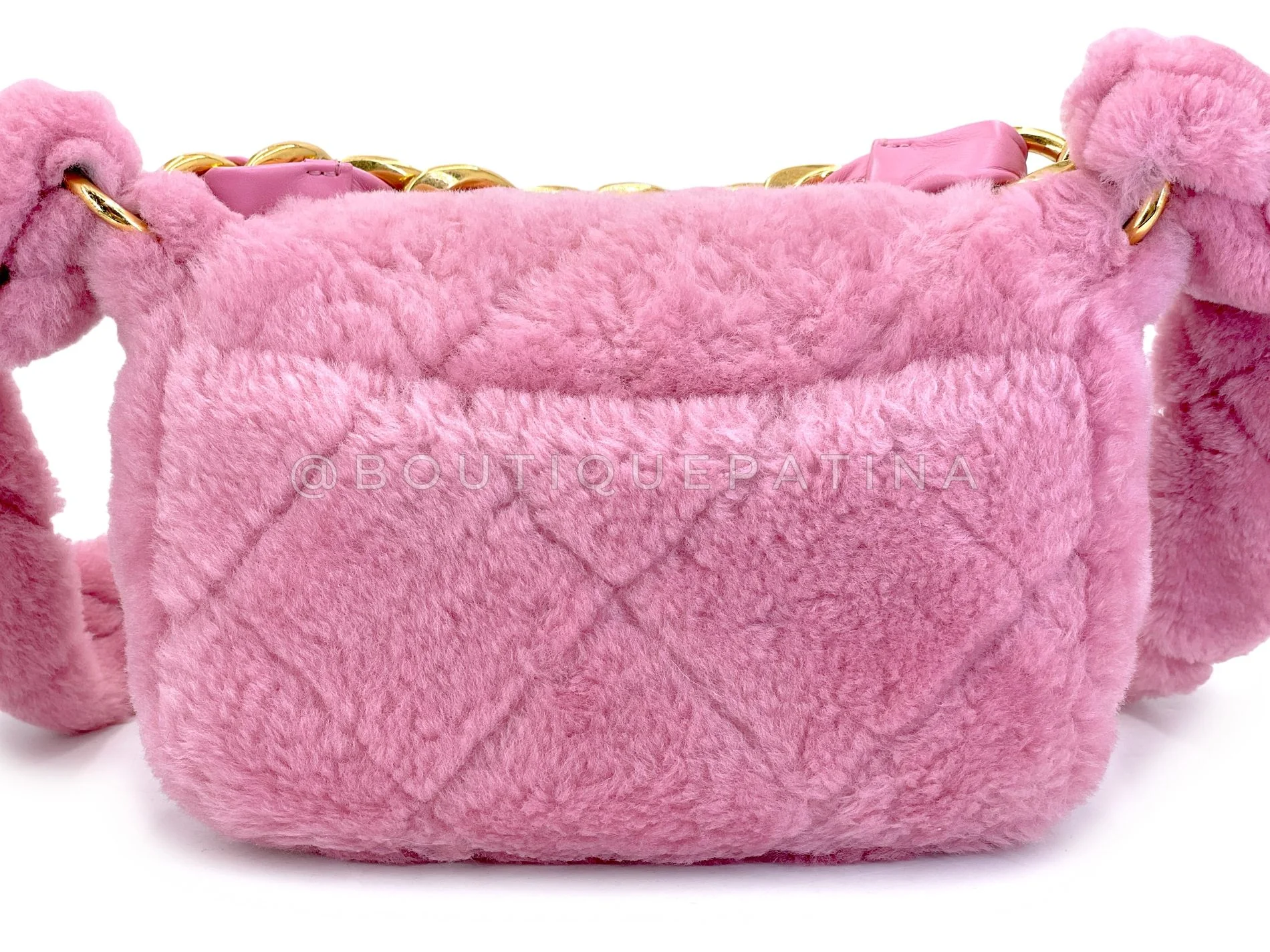 Chanel 2022 Pink Shearling Flap Crossbody Bag GHW 3U4 - Image 5