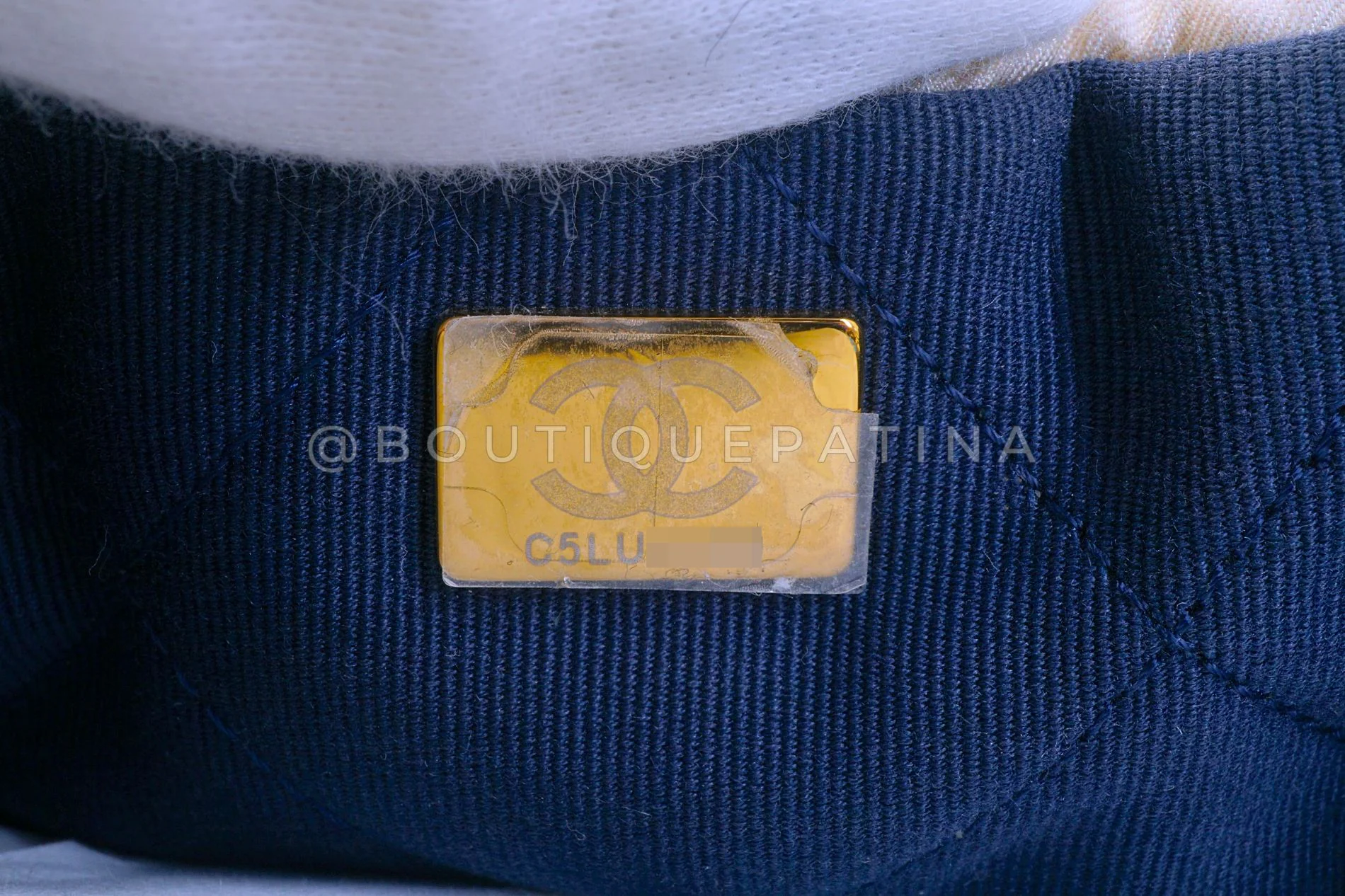 Chanel 21K Rainbow Letter Quilted Logo Flap Bag GHW RN0 - Image 12