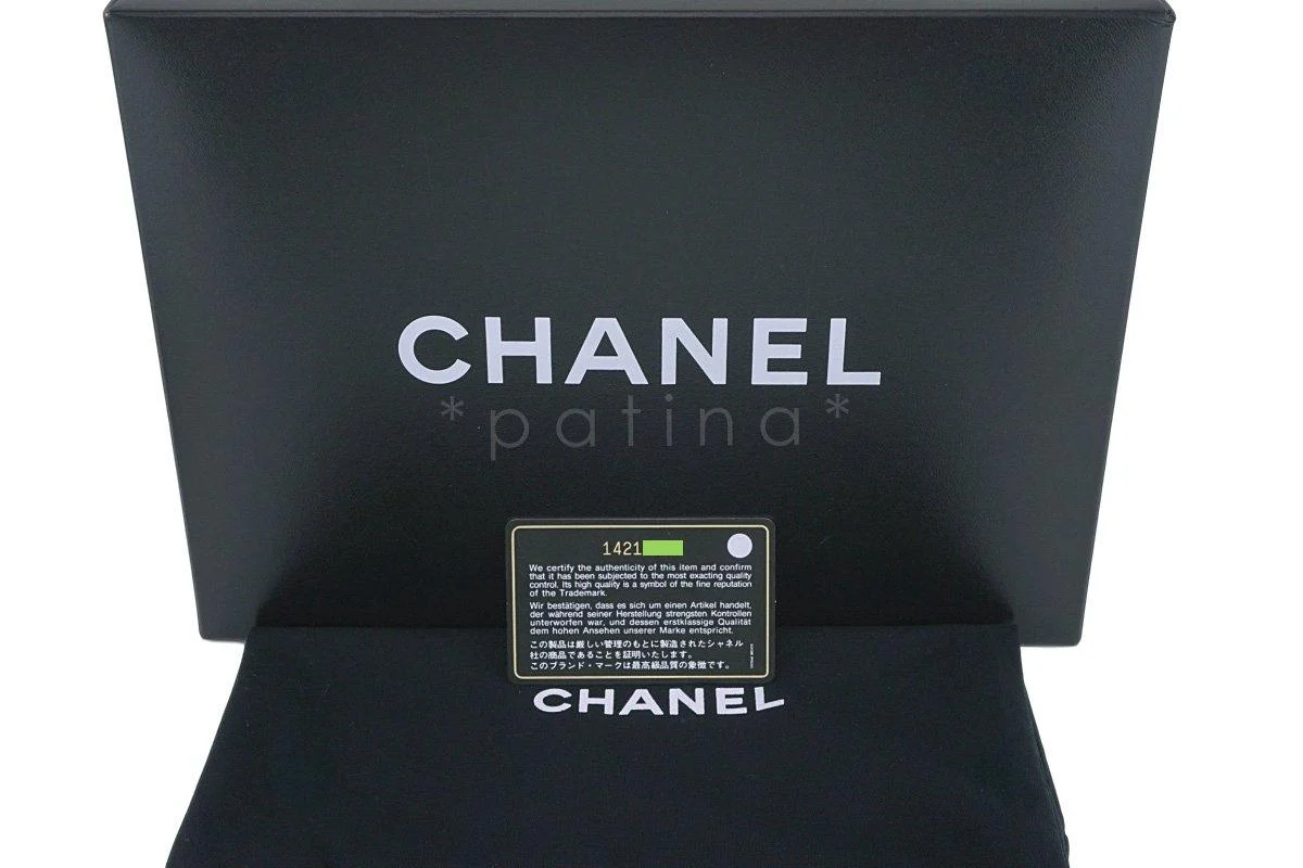 Chanel Beige Clair Caviar Medium Classic 2.55 Double Flap Bag GHW - Image 13