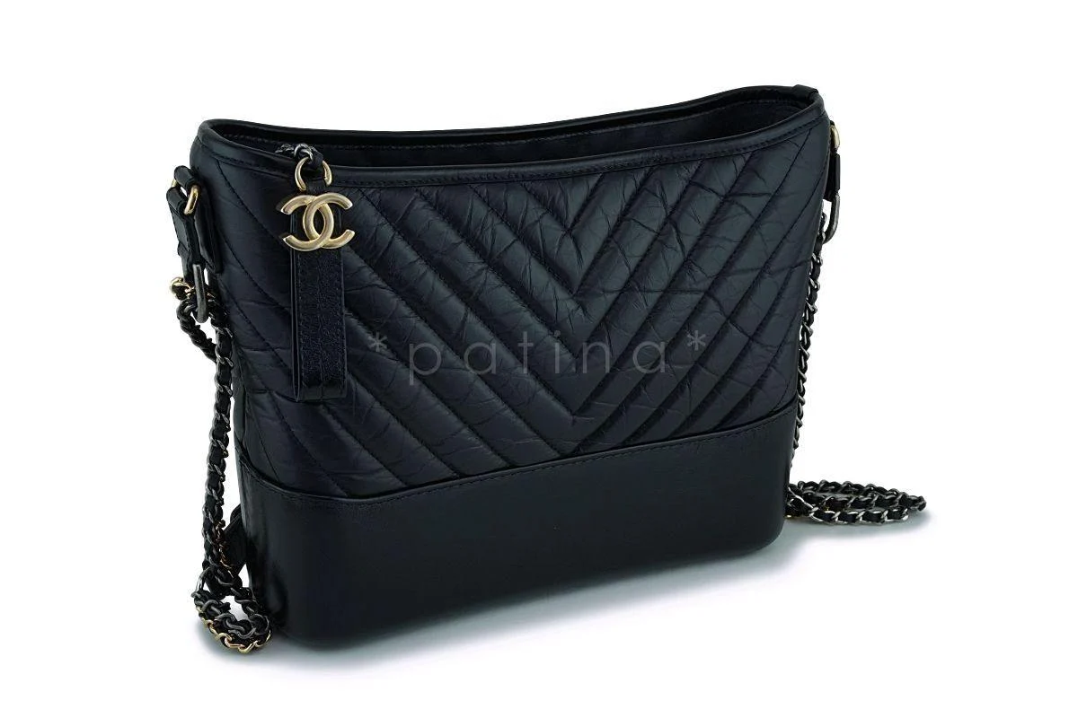 Chanel Black Calfskin Medium Chevron Gabrielle Hobo Bag - Image 3