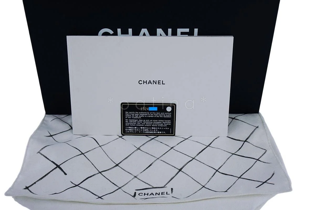 Chanel Black Caviar Jumbo Classic Double Flap Bag GHW - Image 13