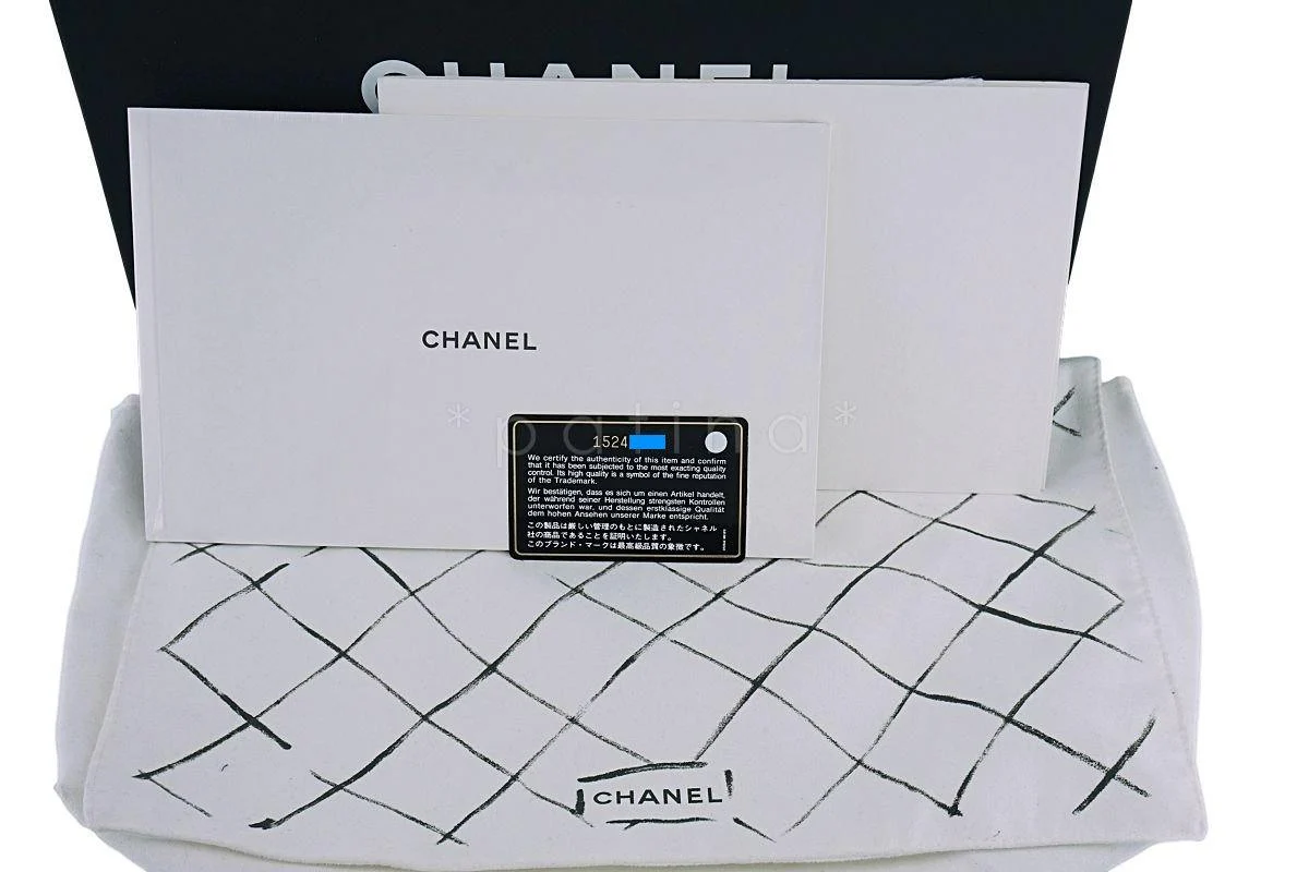 Chanel Black Caviar Jumbo Classic Double Flap Bag GHW - Image 13