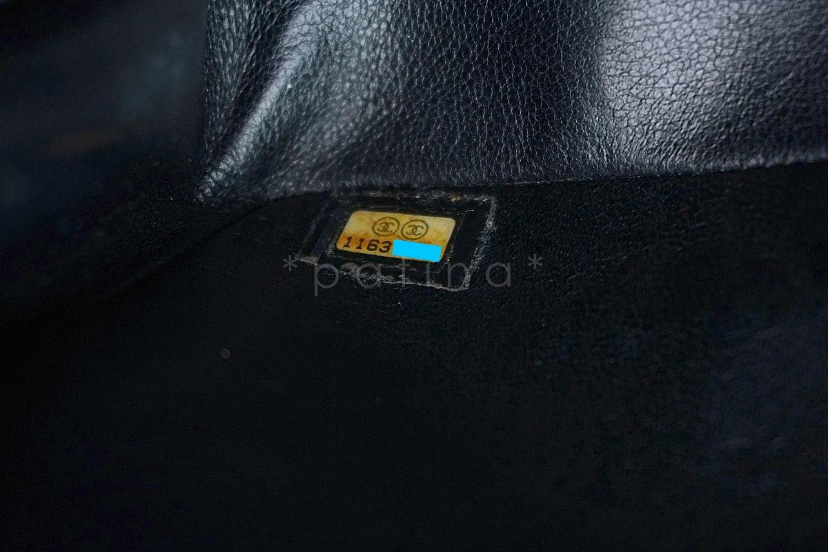 Chanel Black Caviar Medium Classic Double Flap Bag 24k GHW - Image 12