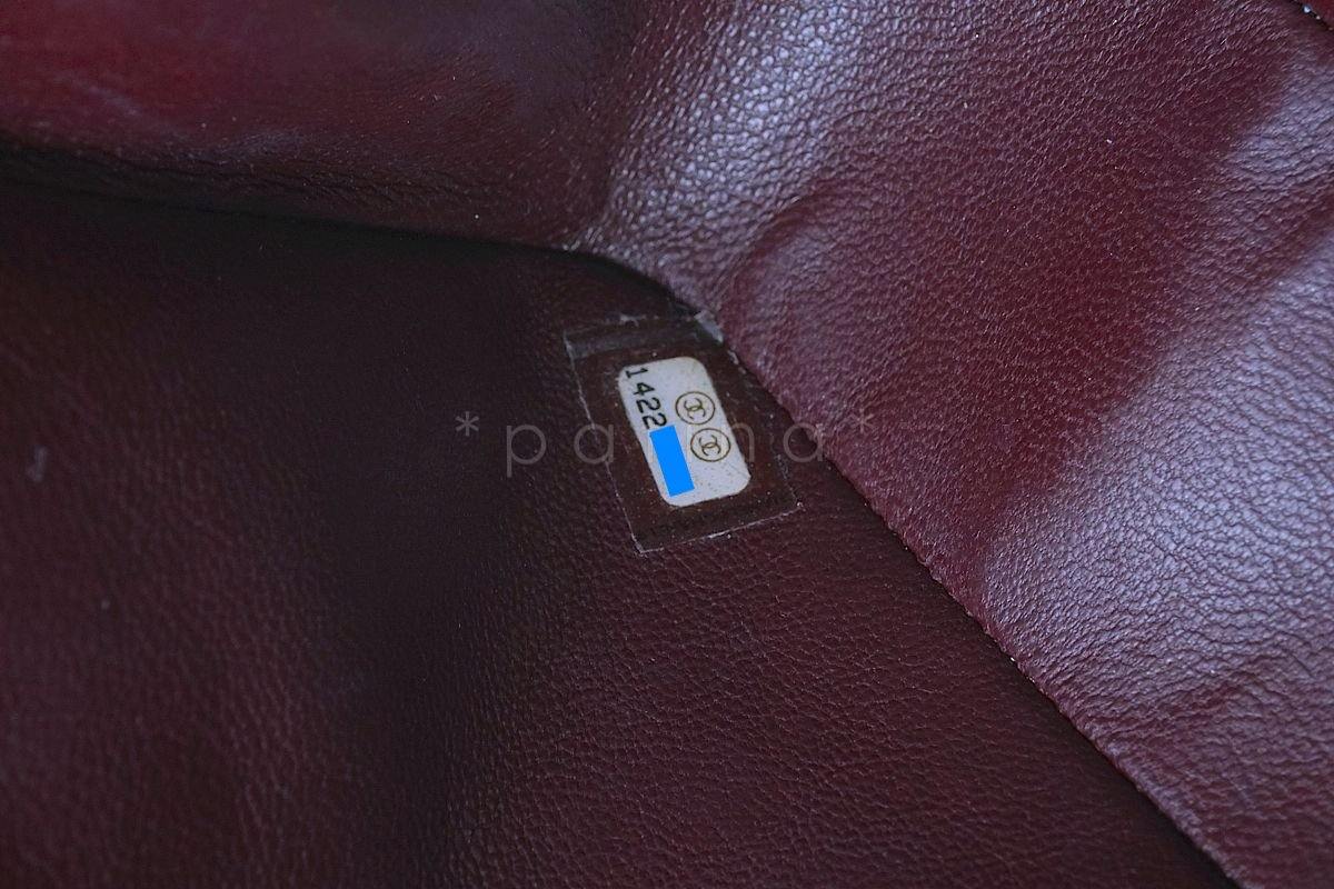 Chanel Black Caviar Medium Classic Double Flap Bag GHW - Image 12