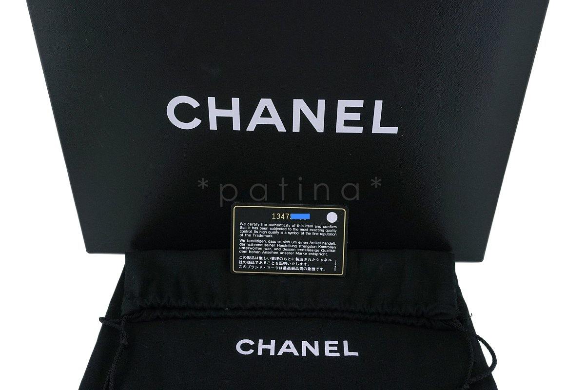 Chanel Black Caviar Medium Classic Double Flap Bag GHW - Image 13