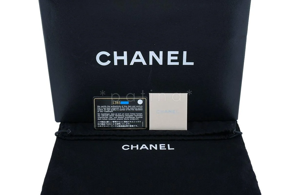 Chanel Black Caviar Medium Classic Double Flap Bag GHW D3R - Image 13