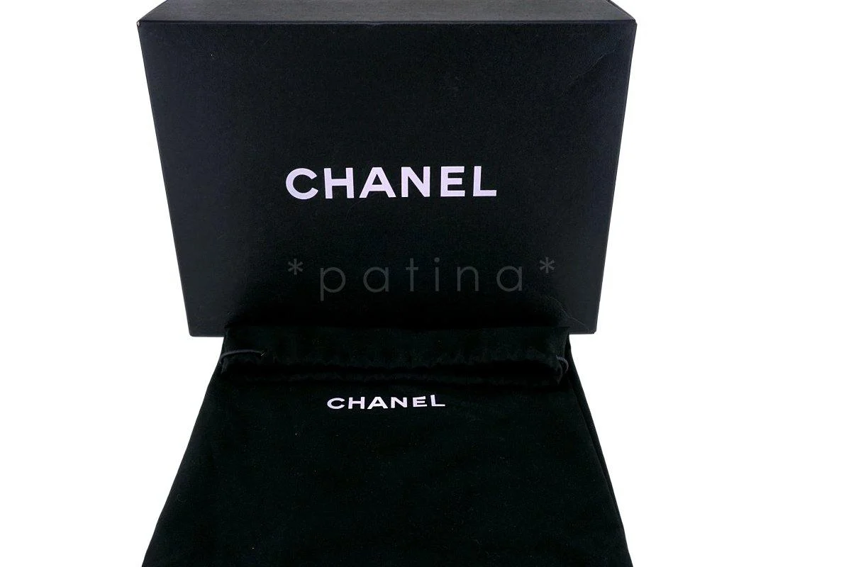 Chanel Black Caviar Medium Classic Double Flap Bag SHW - Image 13
