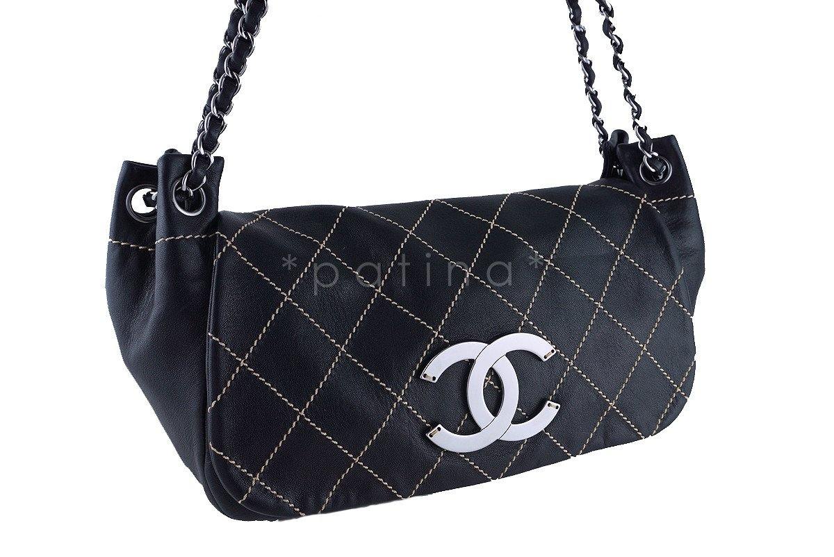 Chanel Black Diamond Stitch Soft Lambskin Flap Bag - Image 2