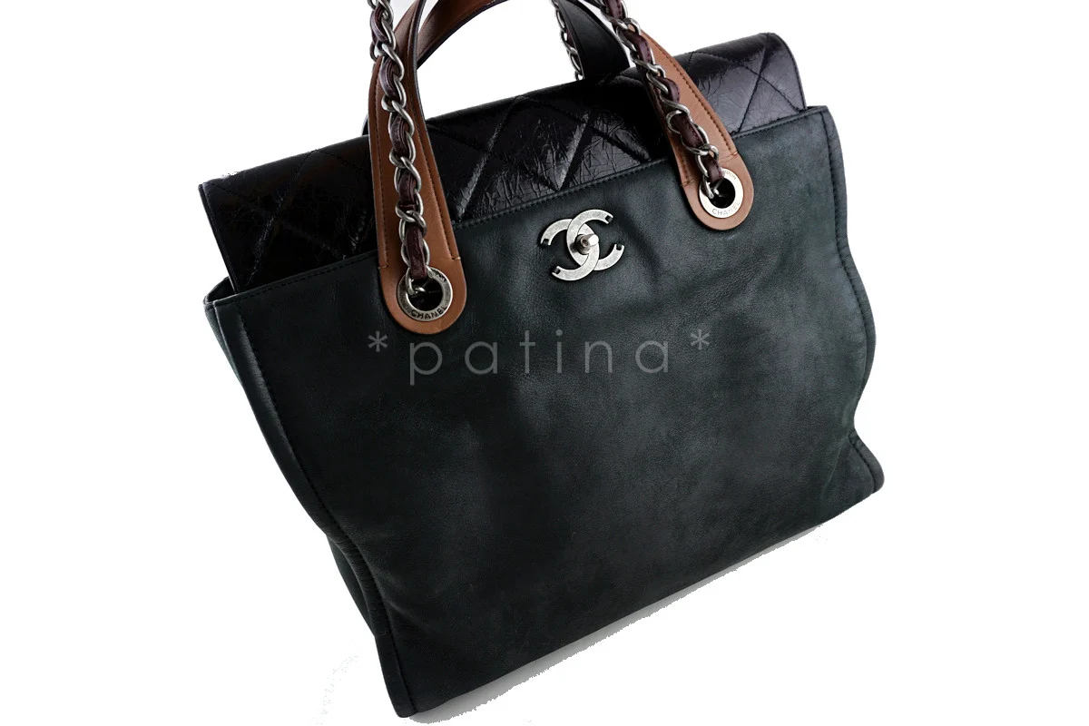 Chanel Black In the Mix Portobello Soft CC Turnlock Tote Bag - Image 2