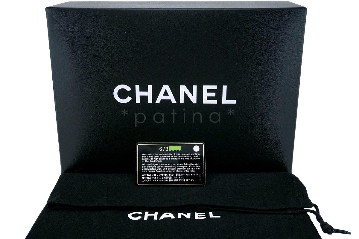 Chanel Black Lambskin Medium Classic Double Flap Bag SHW - Image 13