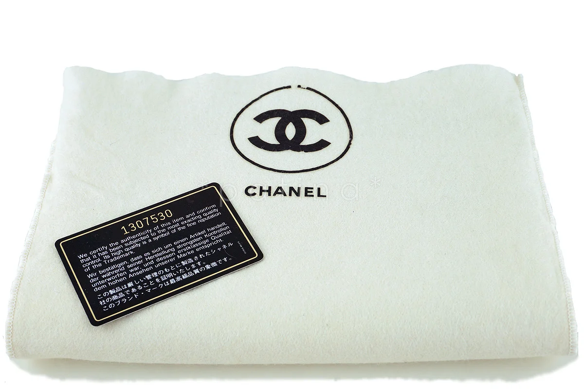 Chanel Black Patent Quilted Vintage Timeless Logo Classic Flap Bag - Image 13