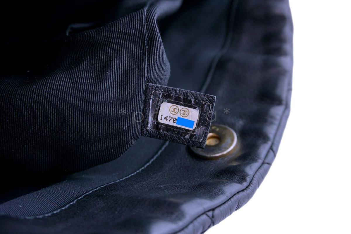 Chanel Black Quilted Chain Around Hobo Bag GHW - Image 12