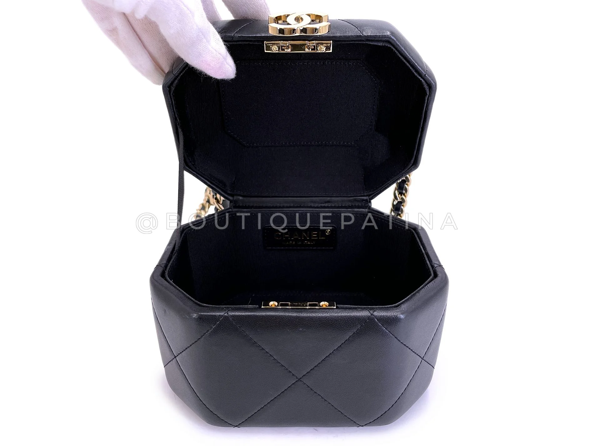 Chanel Black Vendome Hexagon Quilted Soft-Hard Vanity Case Bag GHW KBN - Image 10