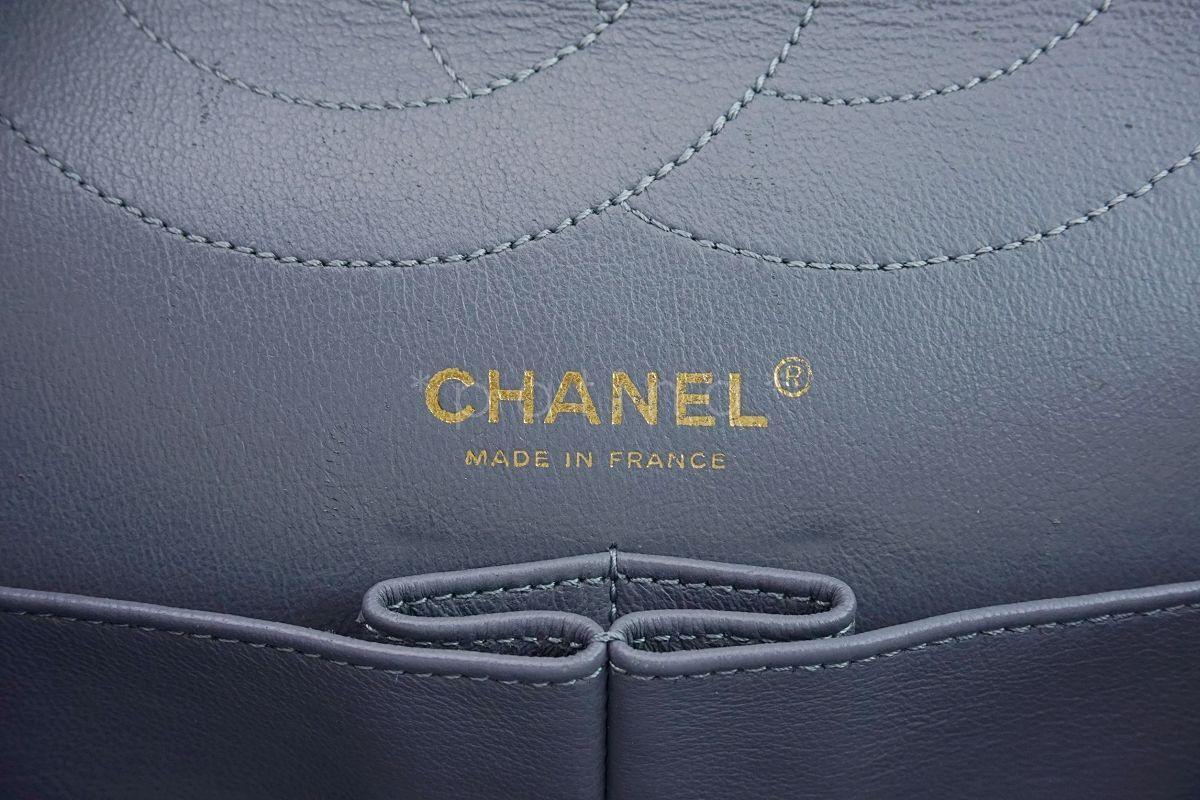 Chanel Gray Large 227 Classic 2.55 Reissue Flap Bag GHW - Image 11