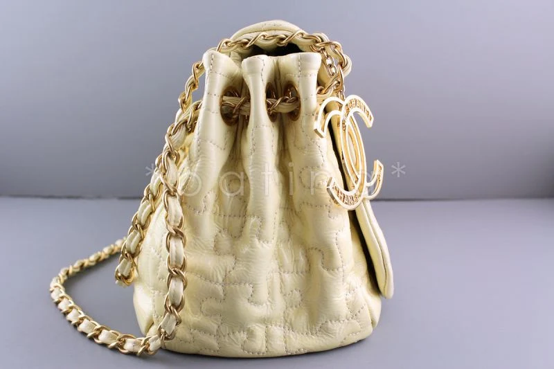 Chanel Ivory Jumbo Patent Puzzle Flap CC Charm Bag - Image 2