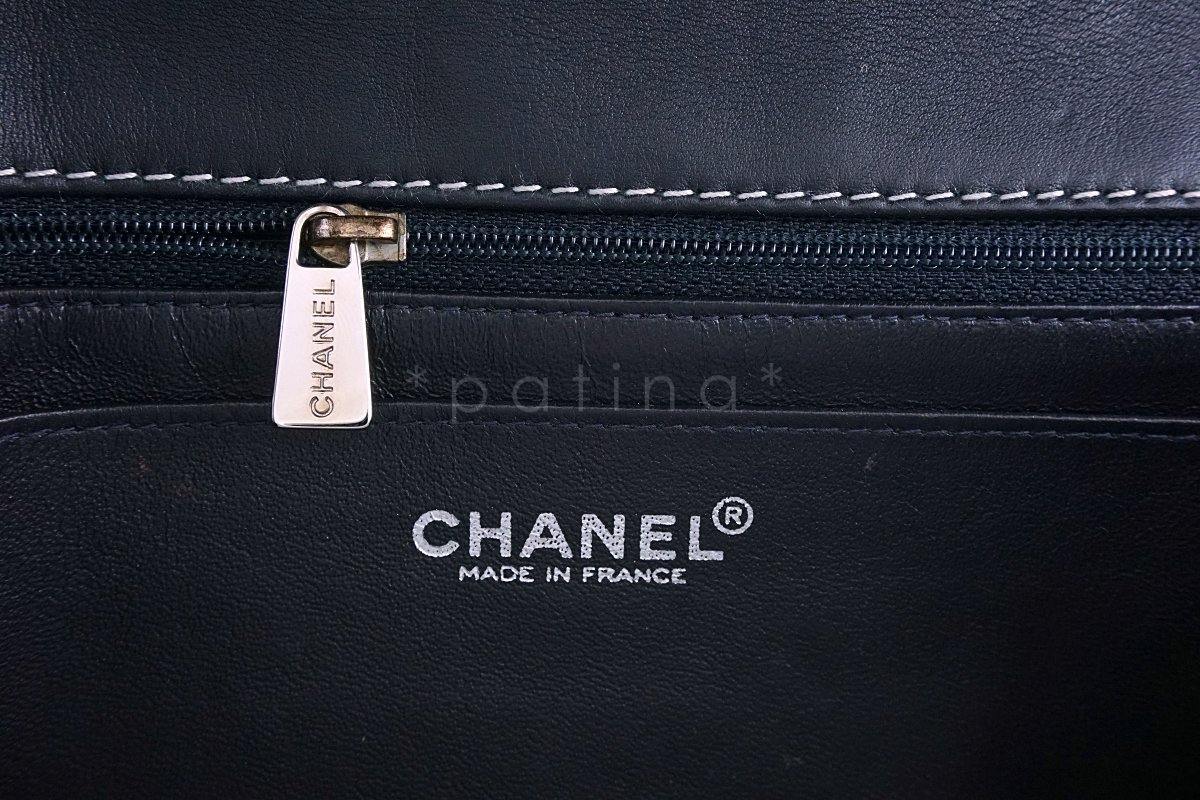 Chanel Navy Blue-Black Quilted Contrast Stitch Classic Flap Bag - Image 11
