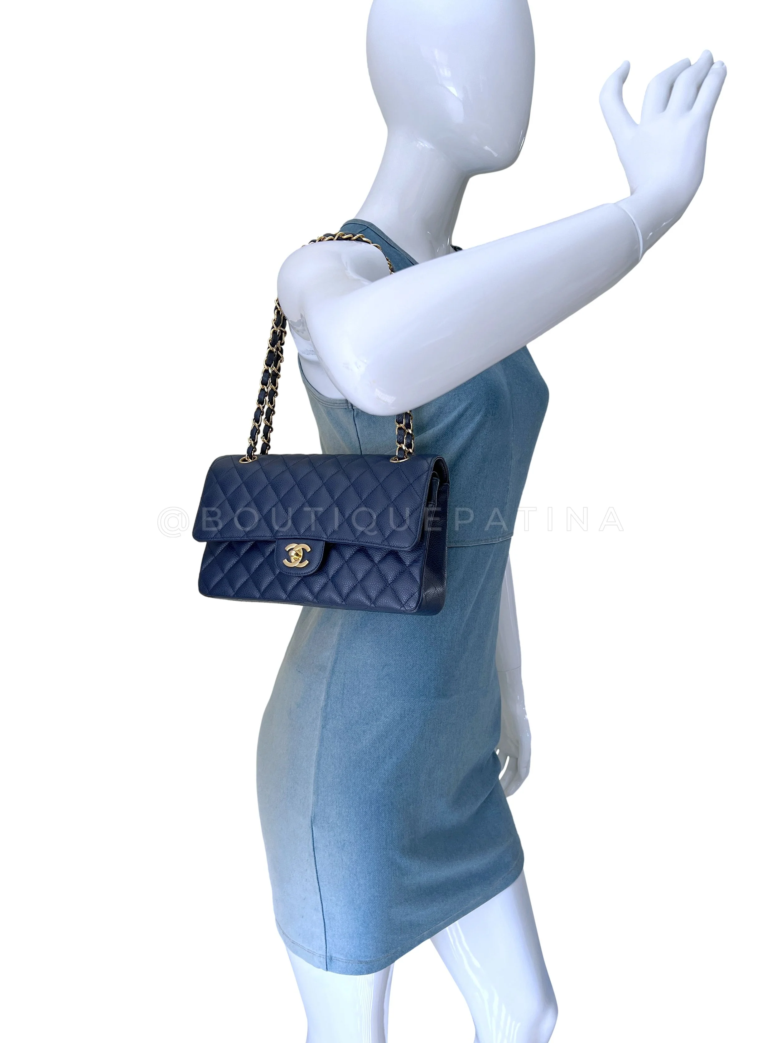 Chanel Navy Blue Caviar Medium Classic Double Flap Bag GHW - Image 14