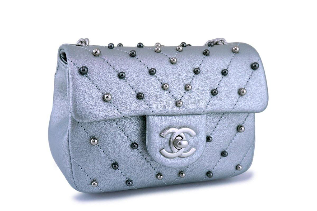 Chanel Silver Pearl Chevron Quilted Classic Mini Flap Bag Limited - Image 3
