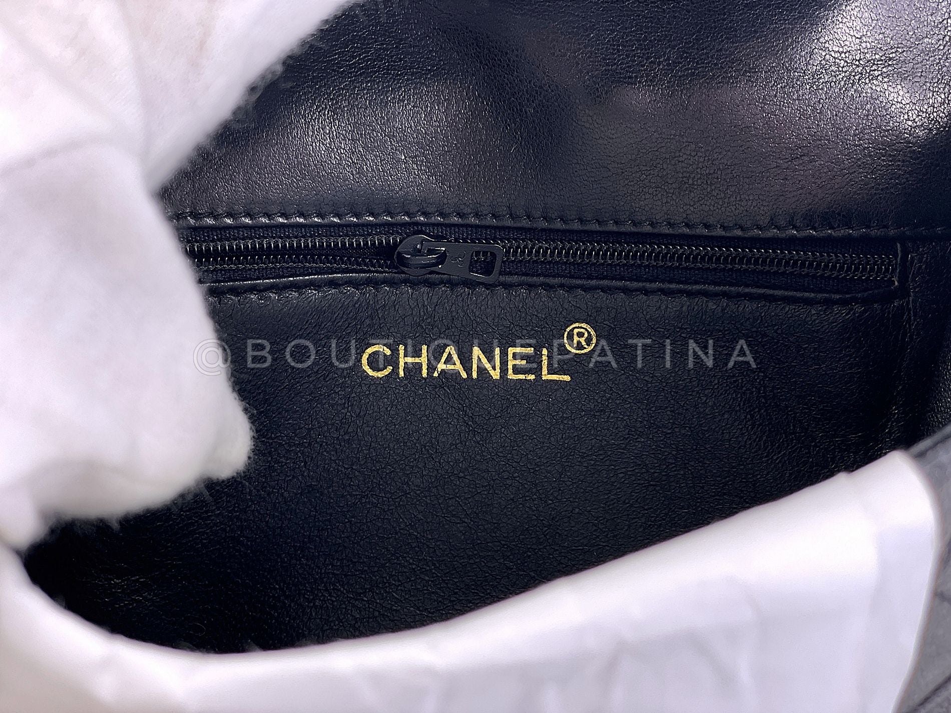 Chanel Vintage 1991 Black Resin Bar Crossbody Quilted Flap Bag S2G - Image 13