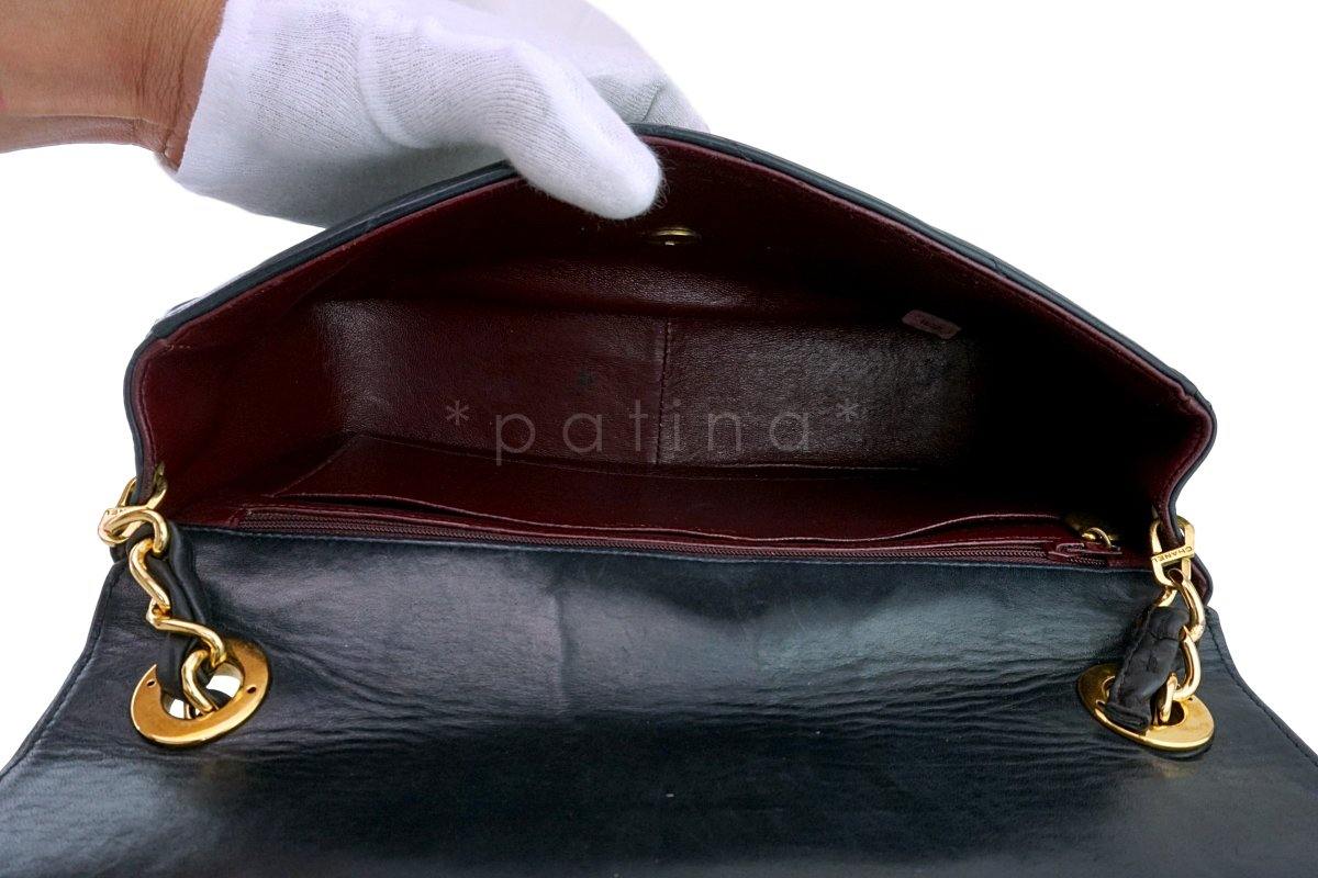 Chanel Vintage Lambskin Chevron Quilted Crossbody Flap Bag - Image 10