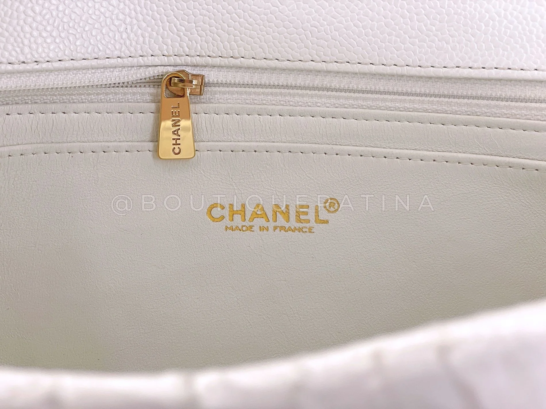 Chanel 1999 Vintage White Caviar Medium Classic Flap Bag "Wooden" HW SZZ - Image 10