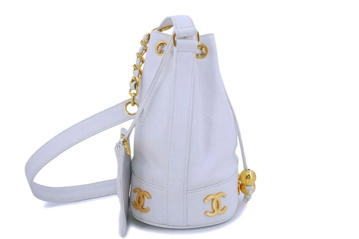 Chanel Vintage White Caviar Small Drawstring Tote Bag 24k GHW - Image 3