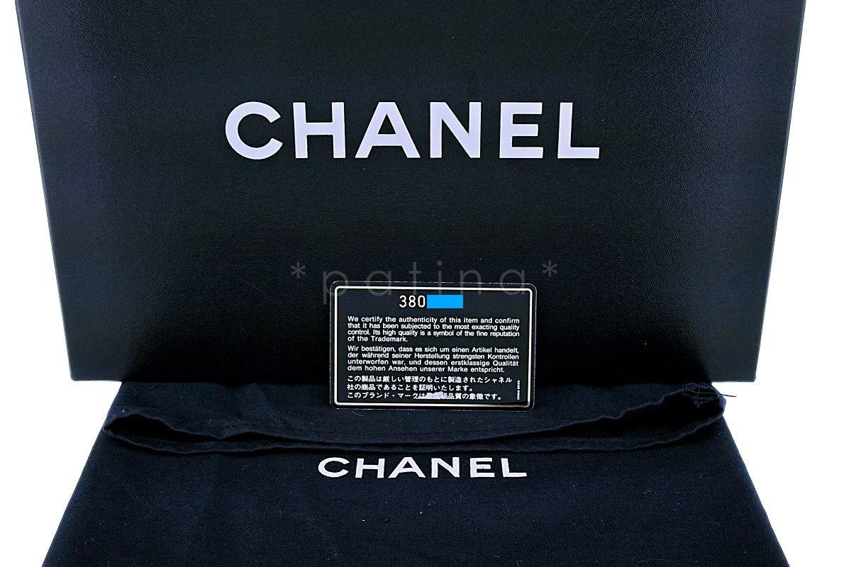 Chanel White Lambskin Medium Classic Double Flap Bag 24k GHW - Image 14