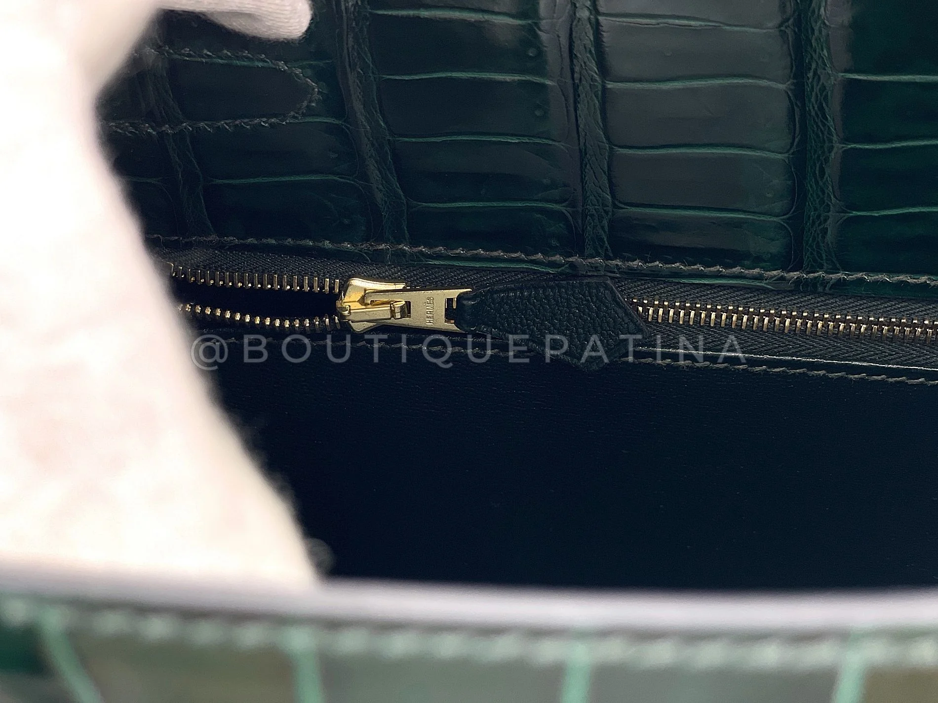 Hermès Vert Cypress Shiny Porosus Crocodile Kelly Bag Sellier 35cm 24k GHW Dark Green XYJ - Image 16