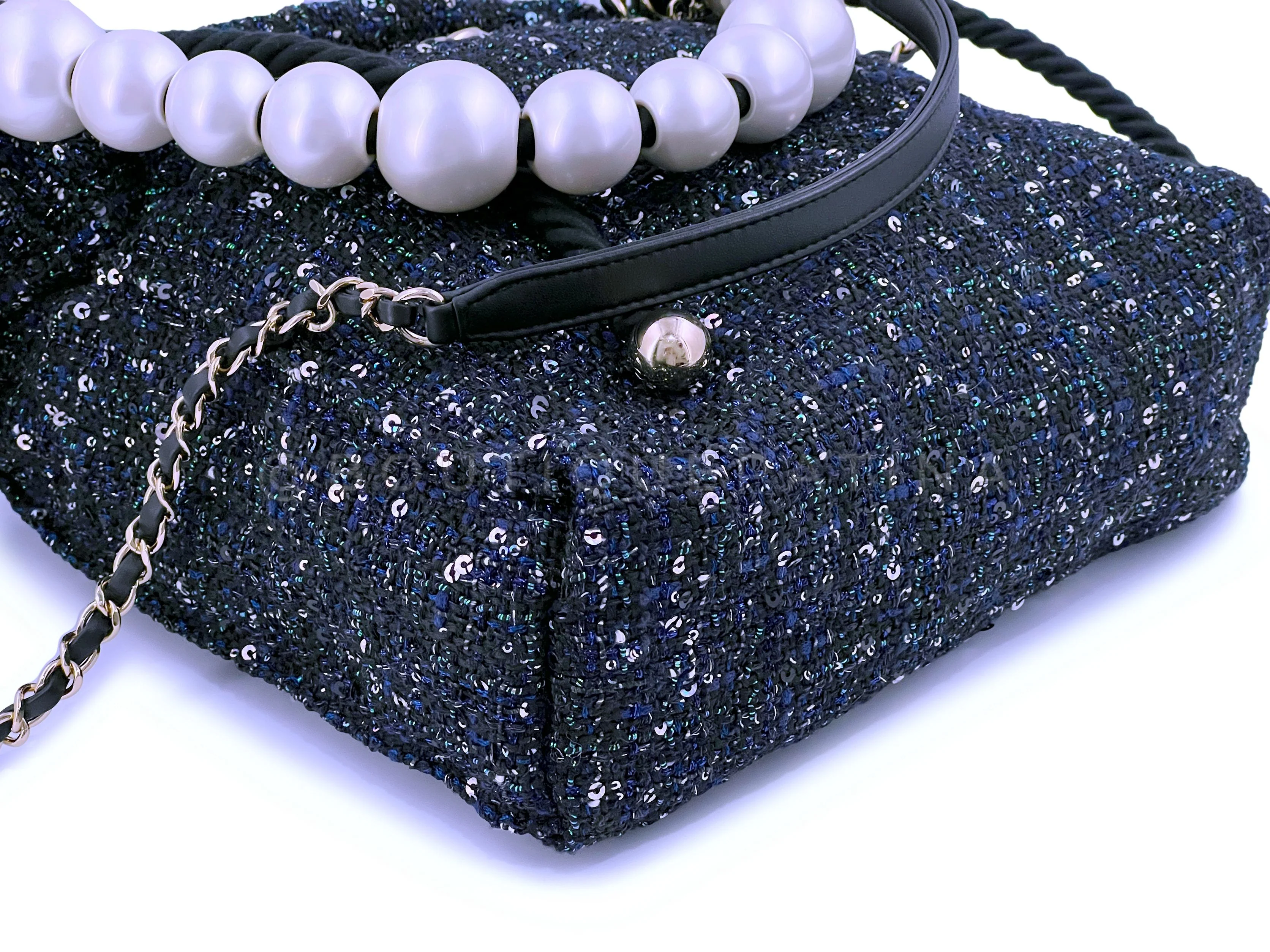 Limited Chanel 19S Tweed Sequin Oversized Pearl Small Tote Bag GHW - Image 8