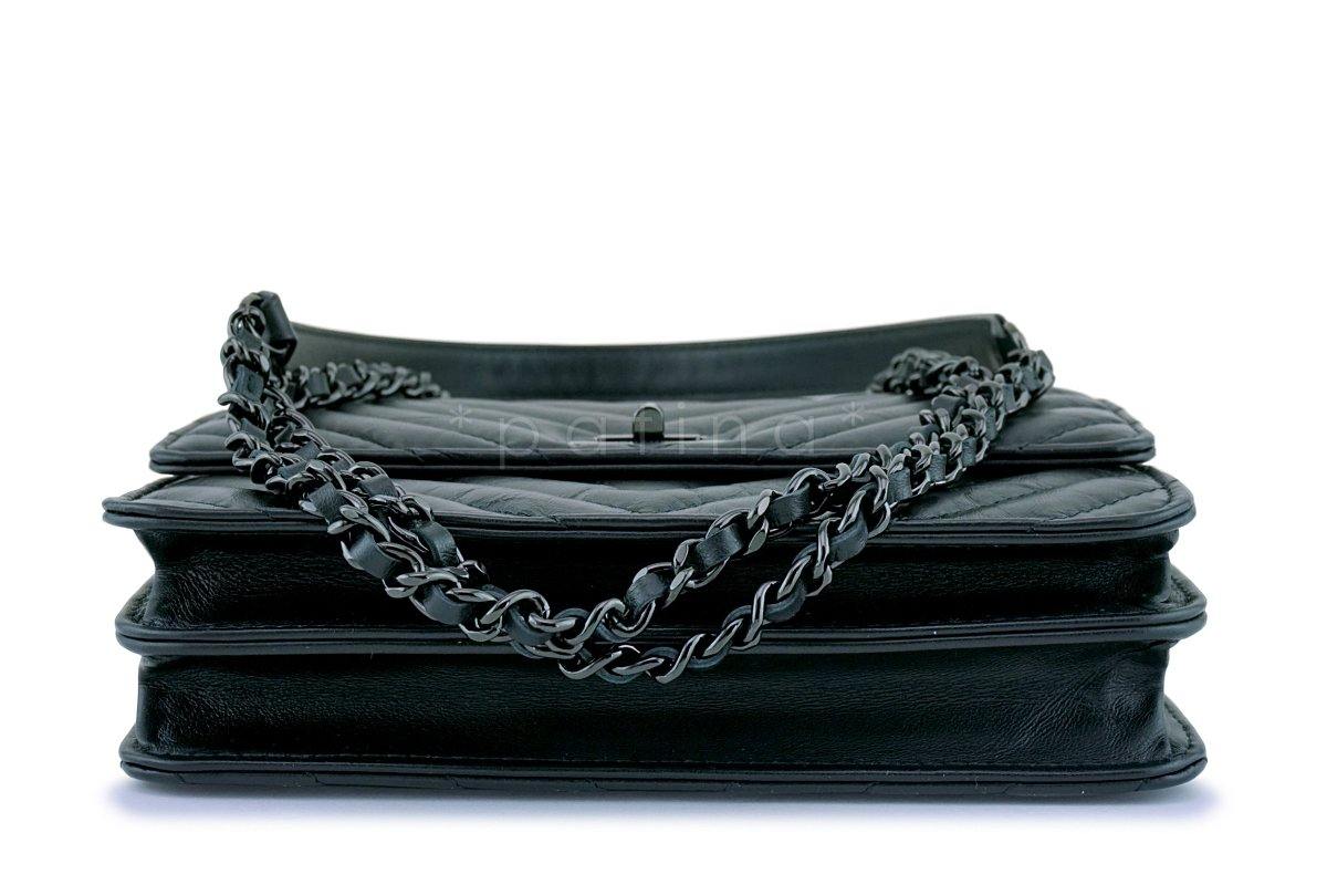 New 17K Chanel So Black Chevron Reissue Square WOC Wallet Chain Flap Bag - Image 6