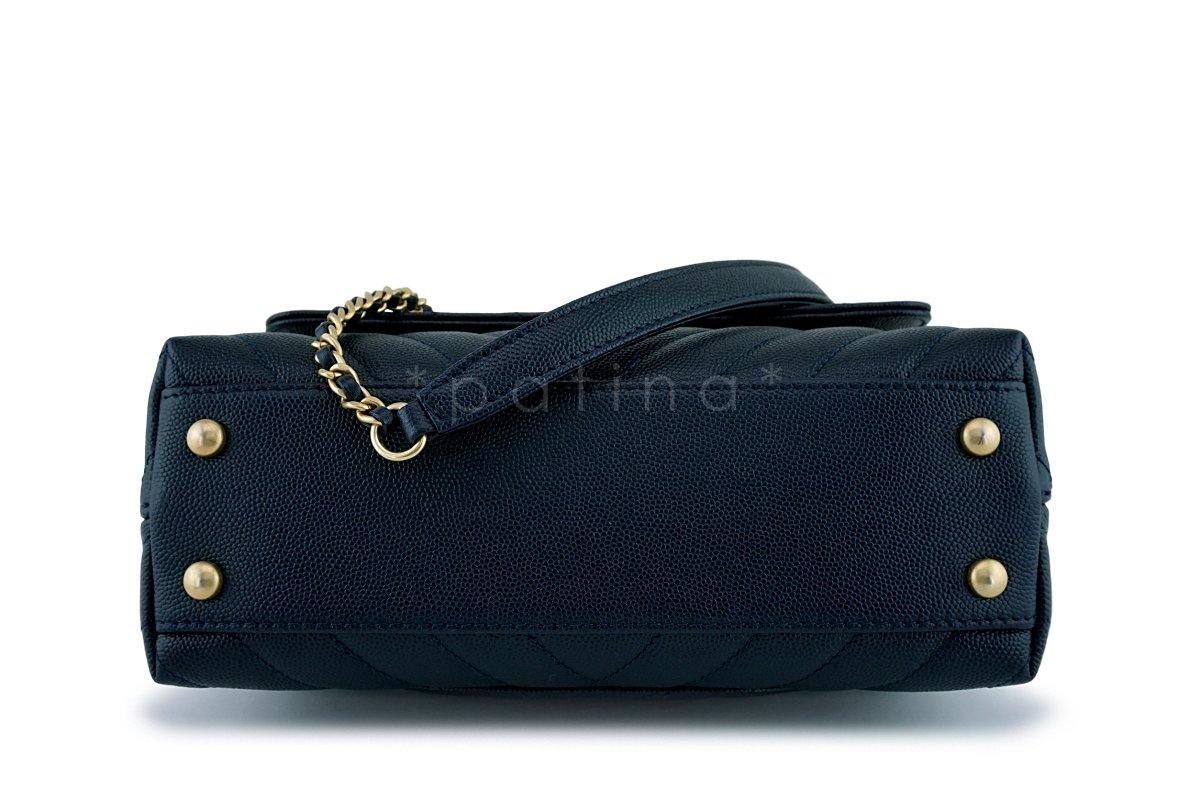 New 18A Chanel Navy Chevron Caviar Coco Lizard Handle Flap Bag - Image 6