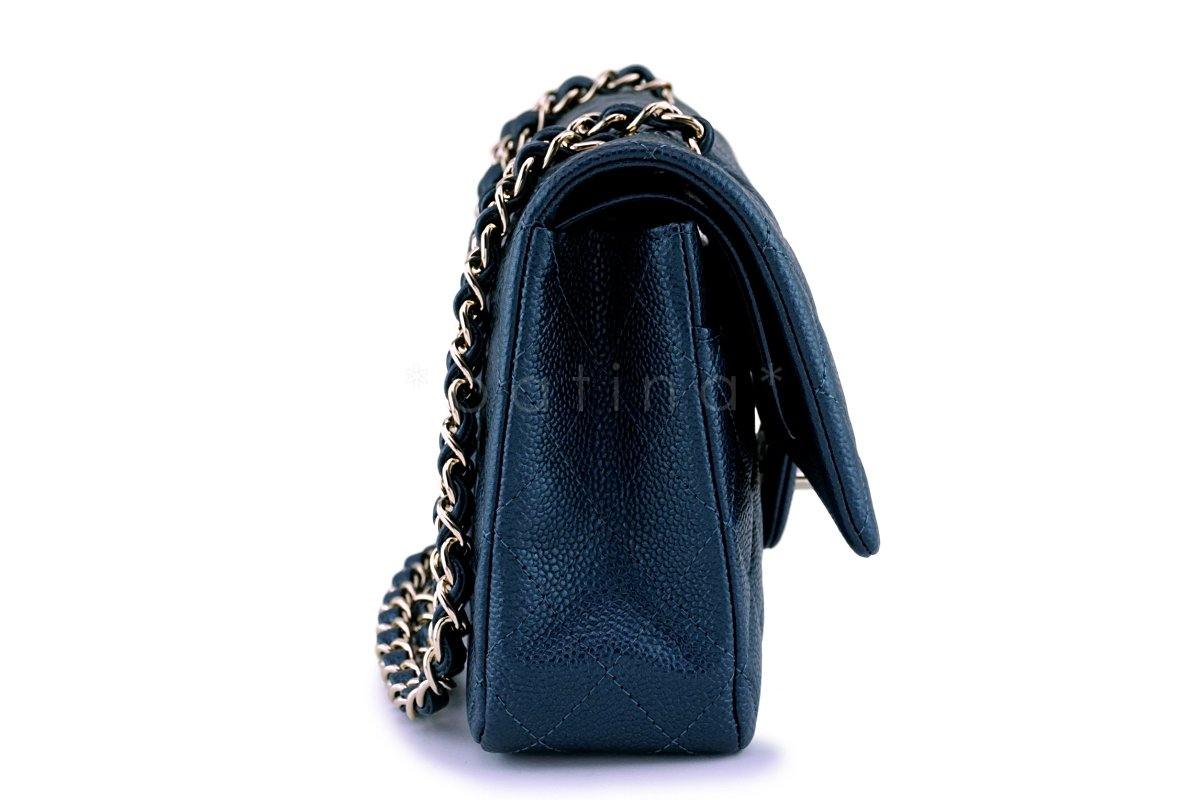 New 18S Chanel Pearly Navy Blue Caviar Medium Classic Double Flap Bag GHW - Image 4
