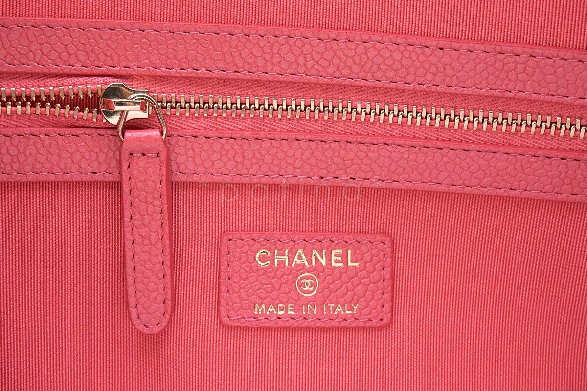 New Chanel 18S Pearly Pink Caviar Large Classic O Case Clutch Bag - Image 6