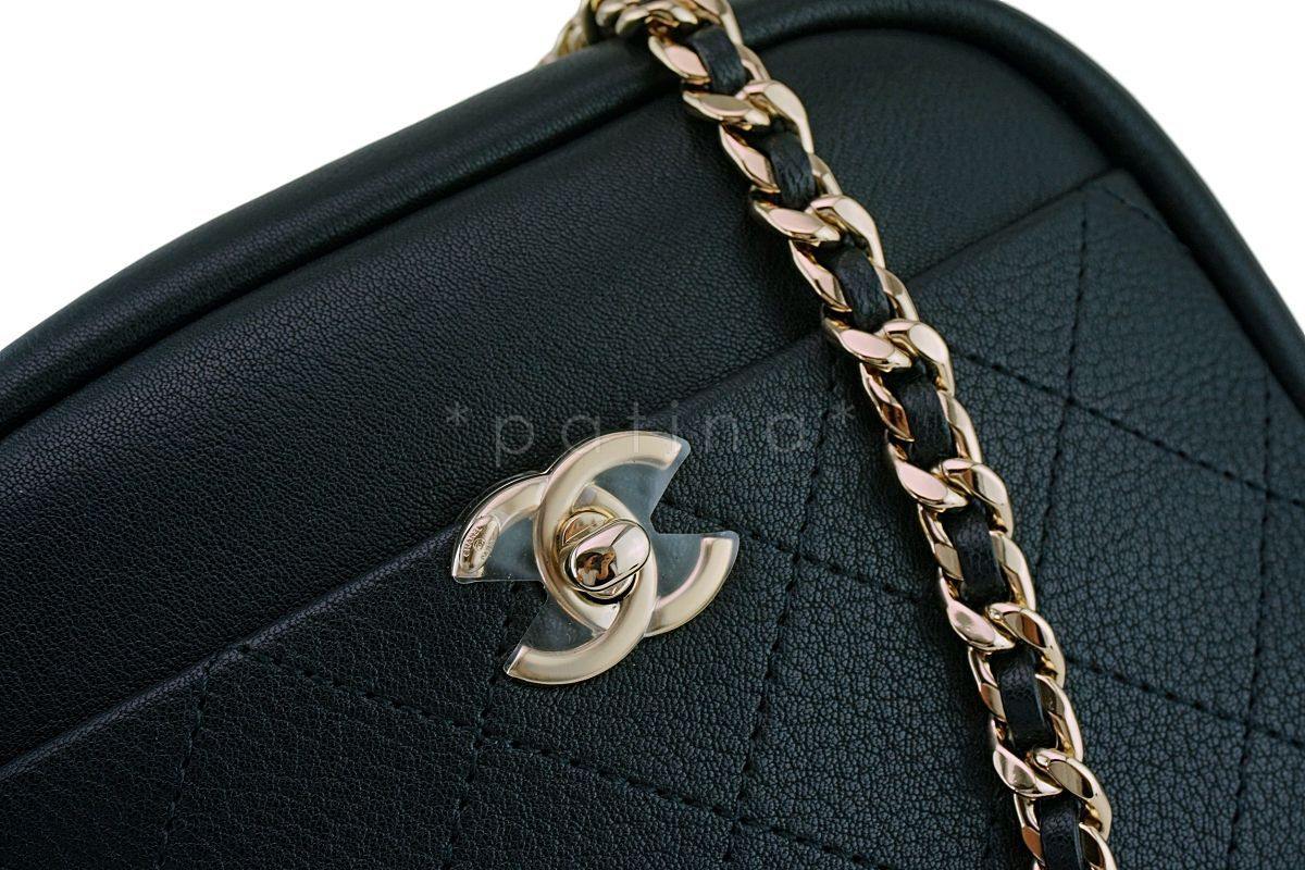 NIB 19C Chanel Black Calfskin Mini Camera Crossbody Bag GHW - Image 8