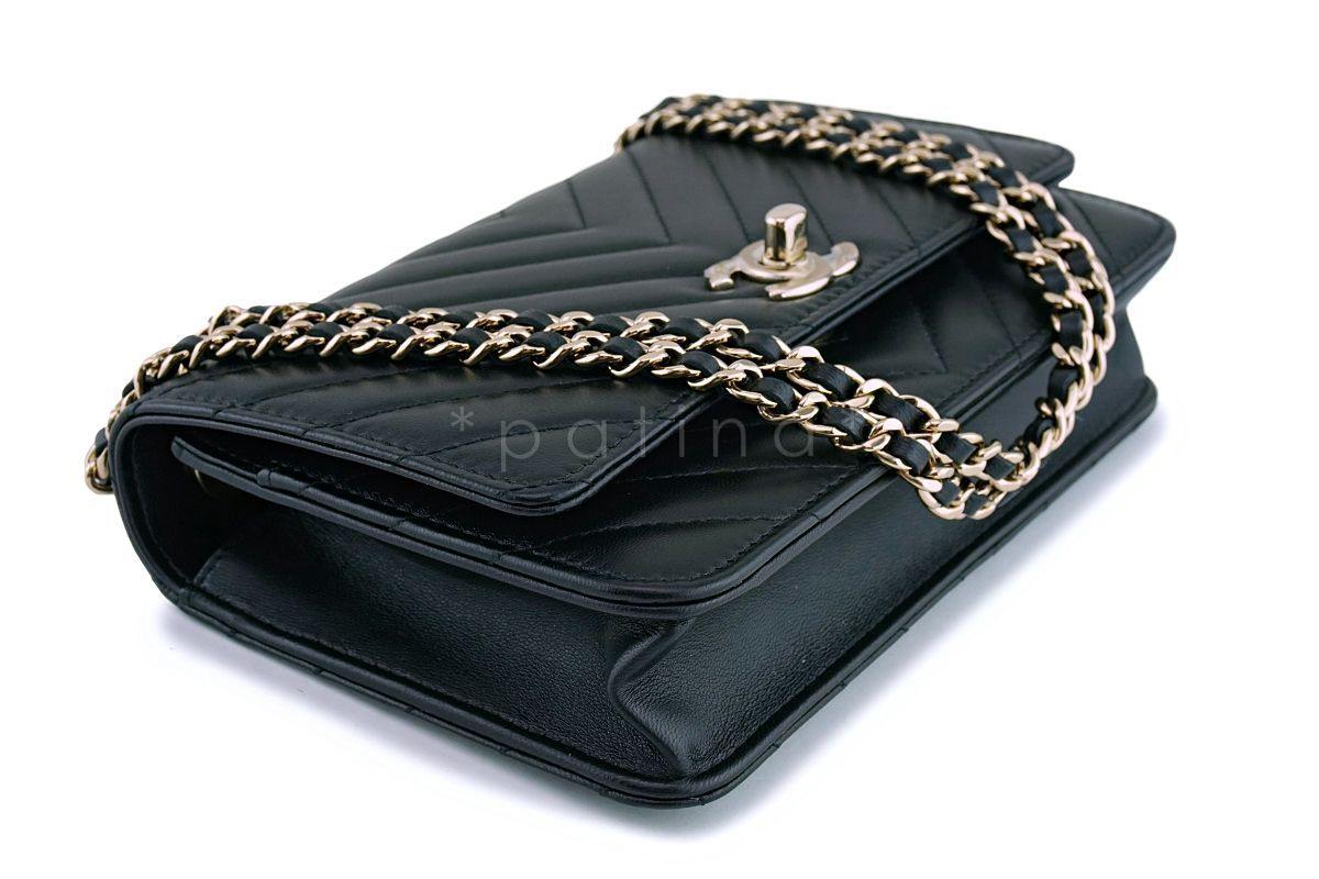 NIB 19C Chanel Black Chevron Classic Trendy CC Wallet on Chain WOC GHW - Image 7