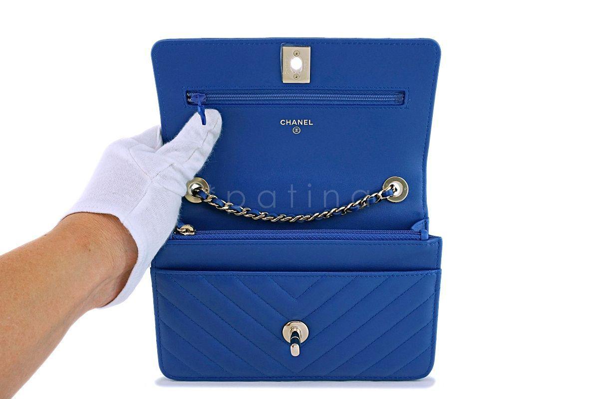 NIB 19C Chanel Blue Chevron Trendy CC WOC Wallet on Chain Flap Bag GHW - Image 10
