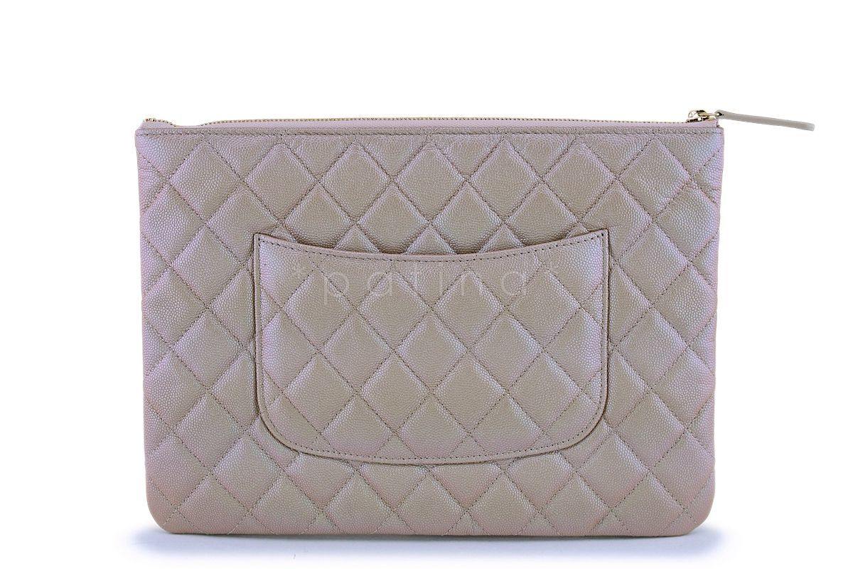 NIB 19S Chanel Iridescent Beige Pearly CC Medium O Case Clutch Bag - Image 2