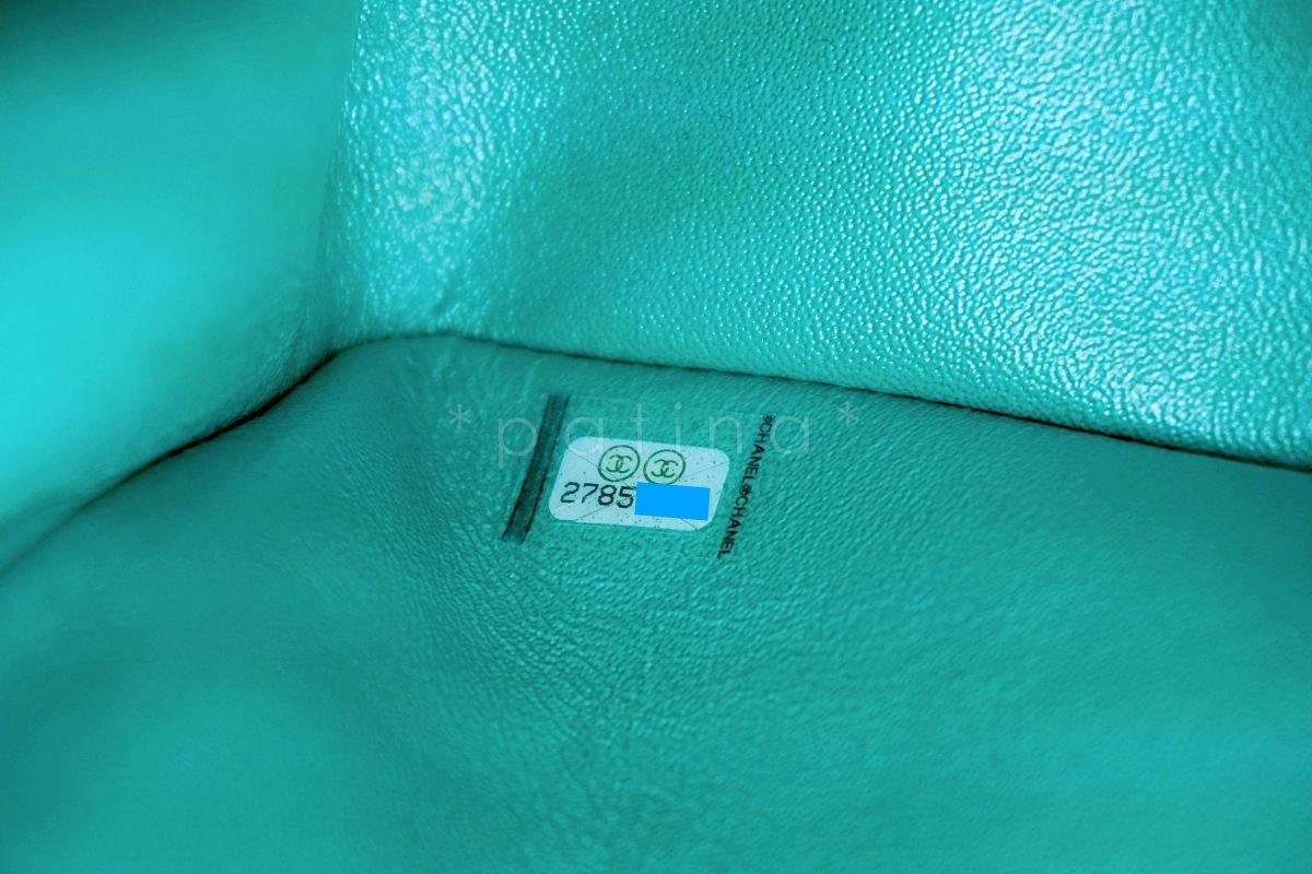 NIB 19S Chanel Iridescent Turquoise Green Caviar Medium Classic Double Flap Bag GHW - Image 12