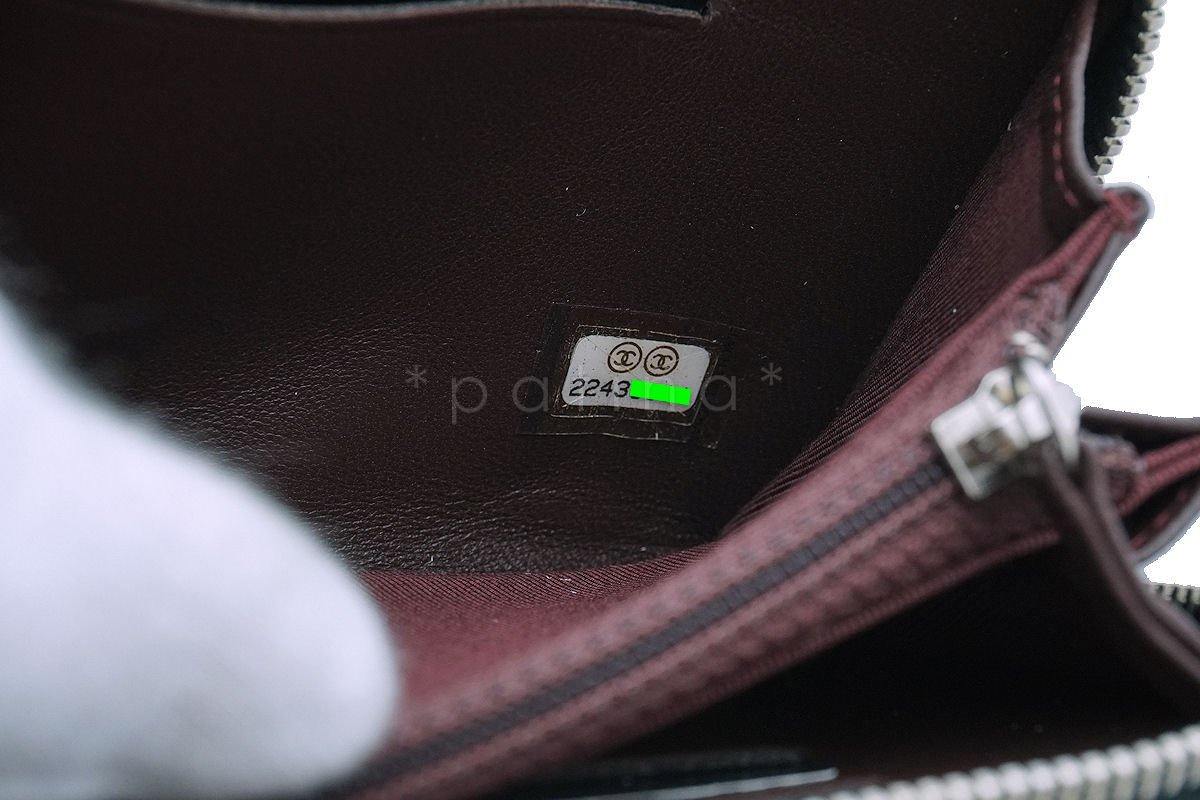 NIB Chanel Black Chevron Compact Zip Around Small Card Wallet Case - Image 7