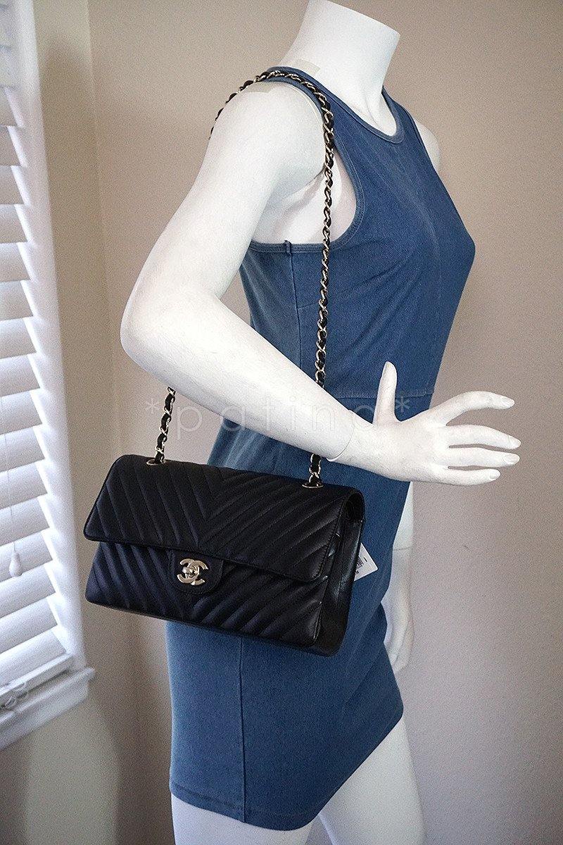 NWT 17S Chanel Black Chevron Medium Classic 2.55 Double Flap Bag GHW - Image 14