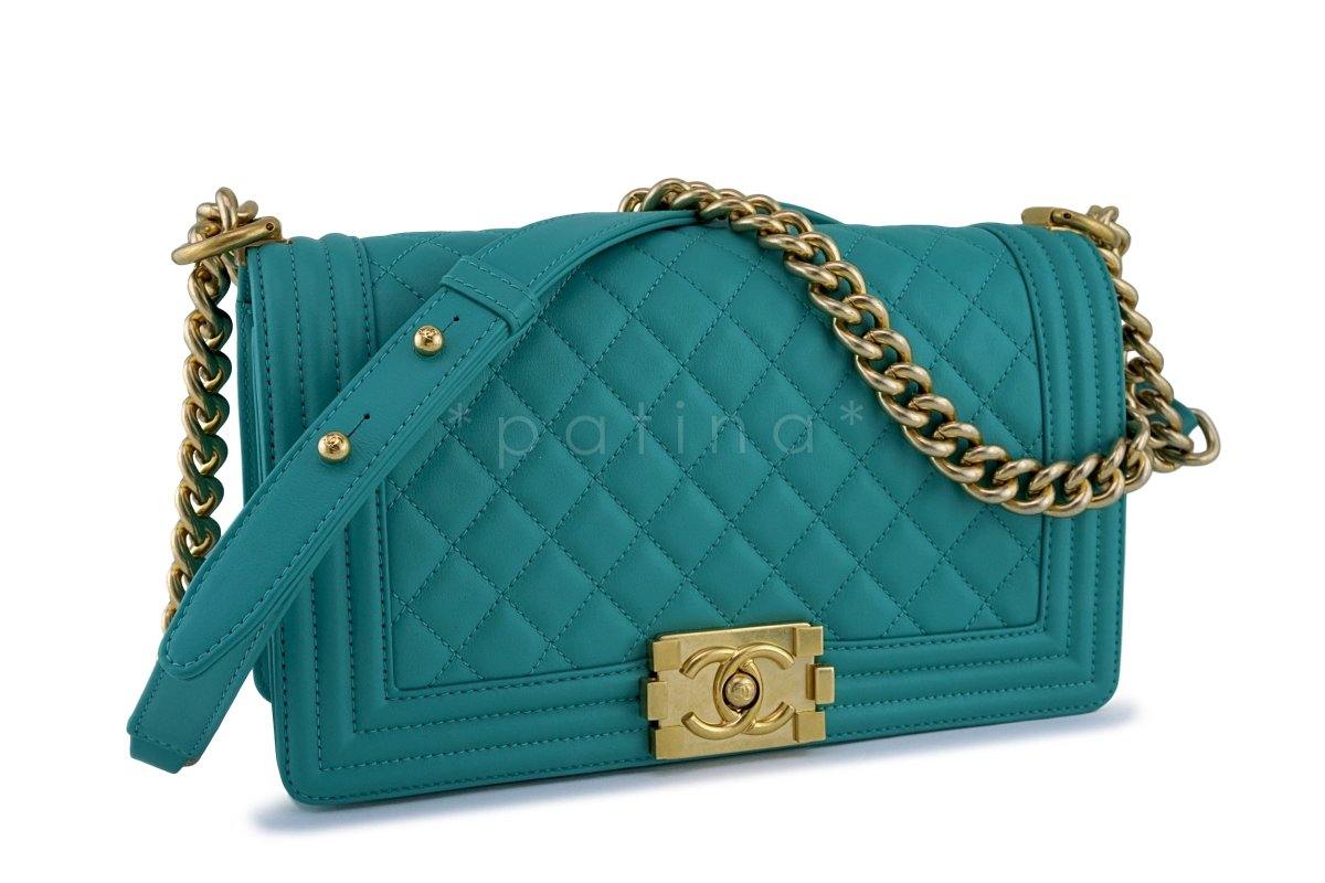 Pristine 17C Chanel Turquoise Blue Boy Classic Flap, Medium Lambskin Bag GHW - Image 2